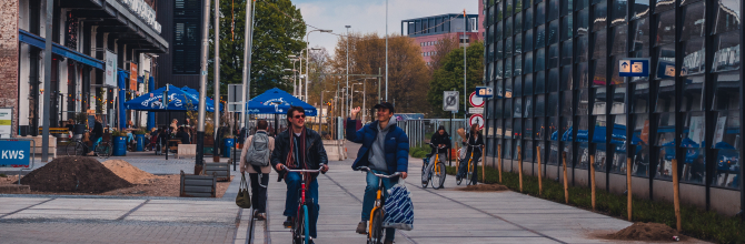 Fietsers in de binnenstad van Tilburg