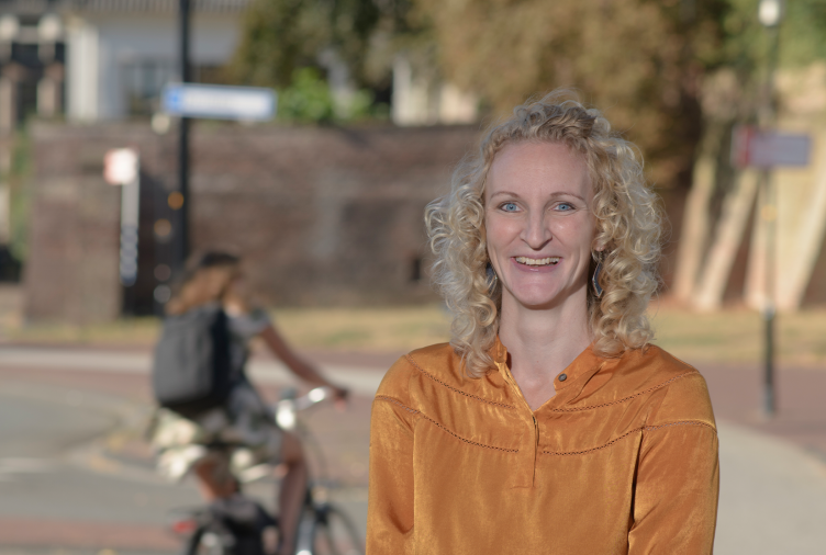 Hanneke Hogenkamp_website.png