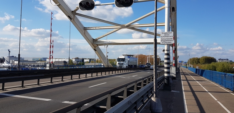 Merwedebrug ©DutchRoadMovies