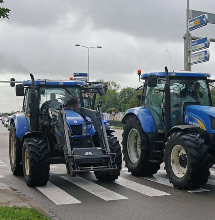 Tractor op de weg