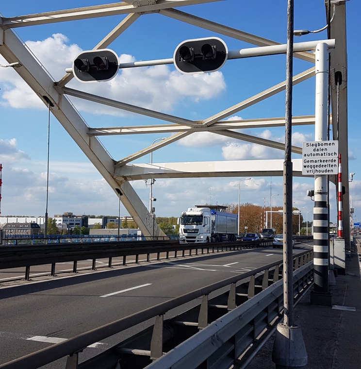 Merwedebrug ©DutchRoadMovies