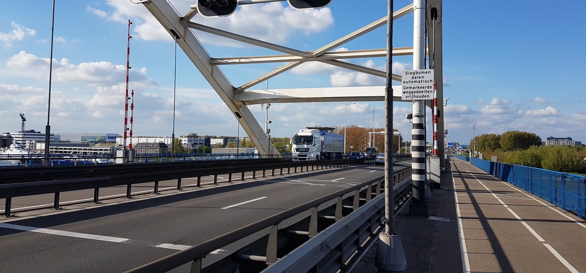 Merwedebrug ©DutchRoadMovies